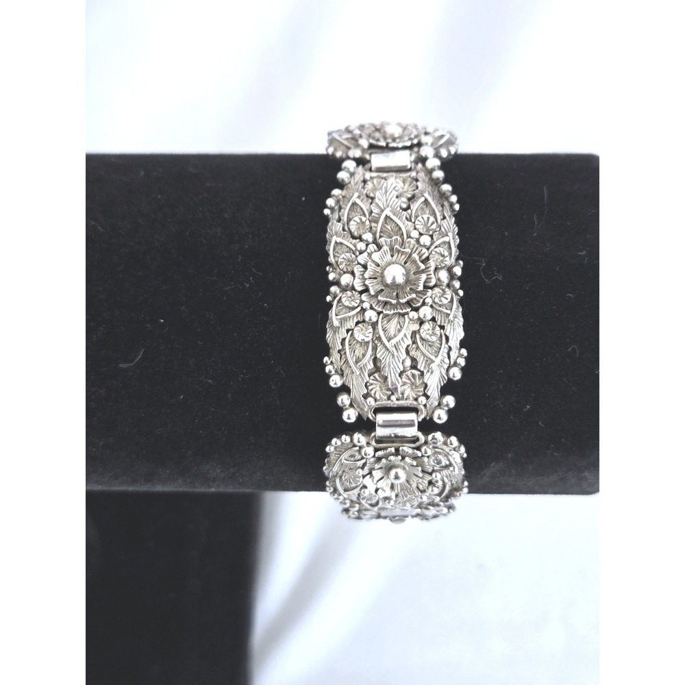 Mel Tsosie Navajo Sterling Silver Floral Repousse Link Bracelet 7.5 Inch
